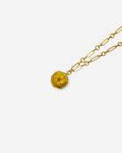 petit pendentif jaune fleuri