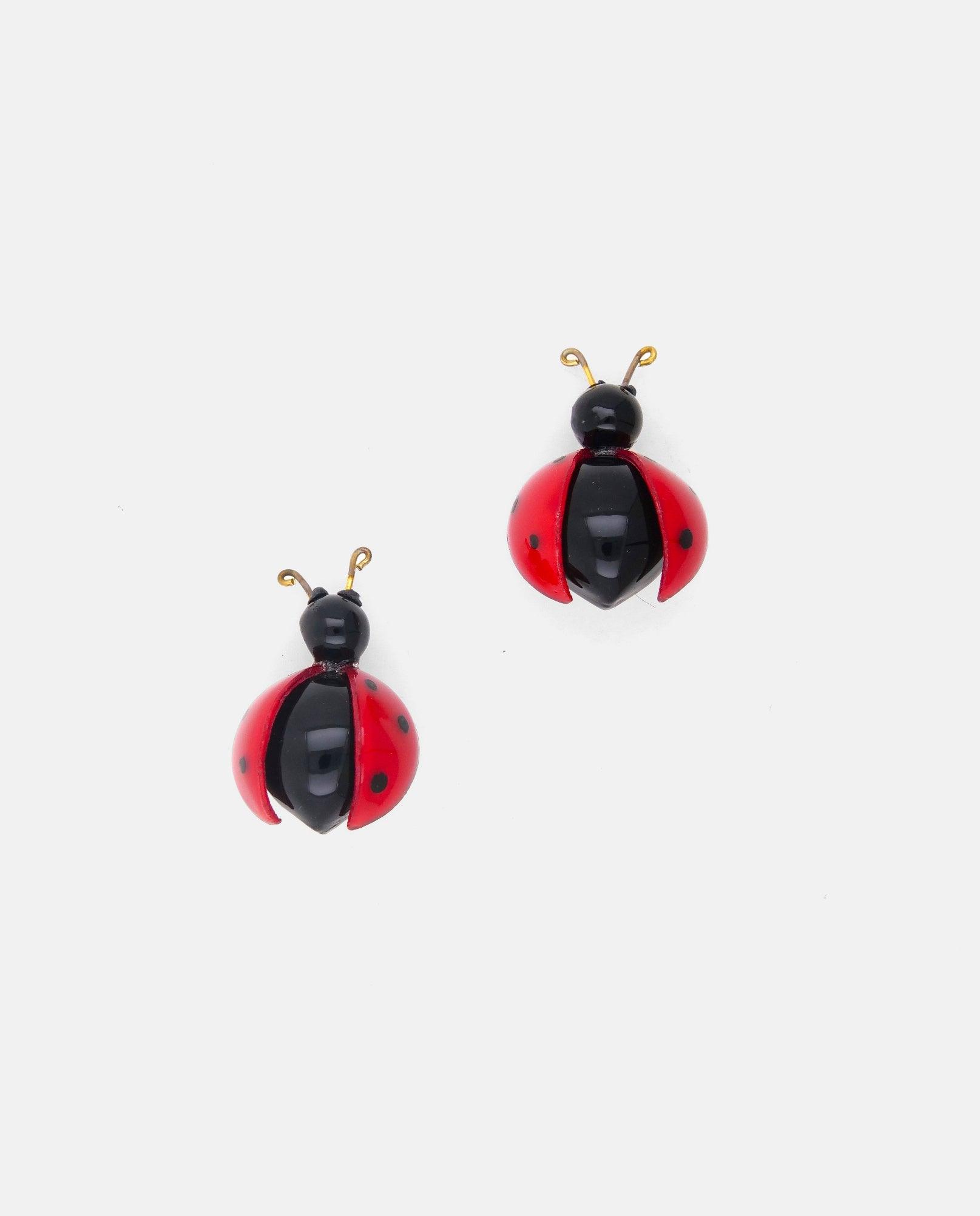 petites boucles d'oreilles coccinelle rouges et noires