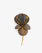 Broche iris effet velours couleur bronze