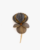 Broche iris couleur bronze effet velours mat