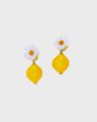 boucles d'oreilles citron jaune avec petites  fleurs blanches  all-groups