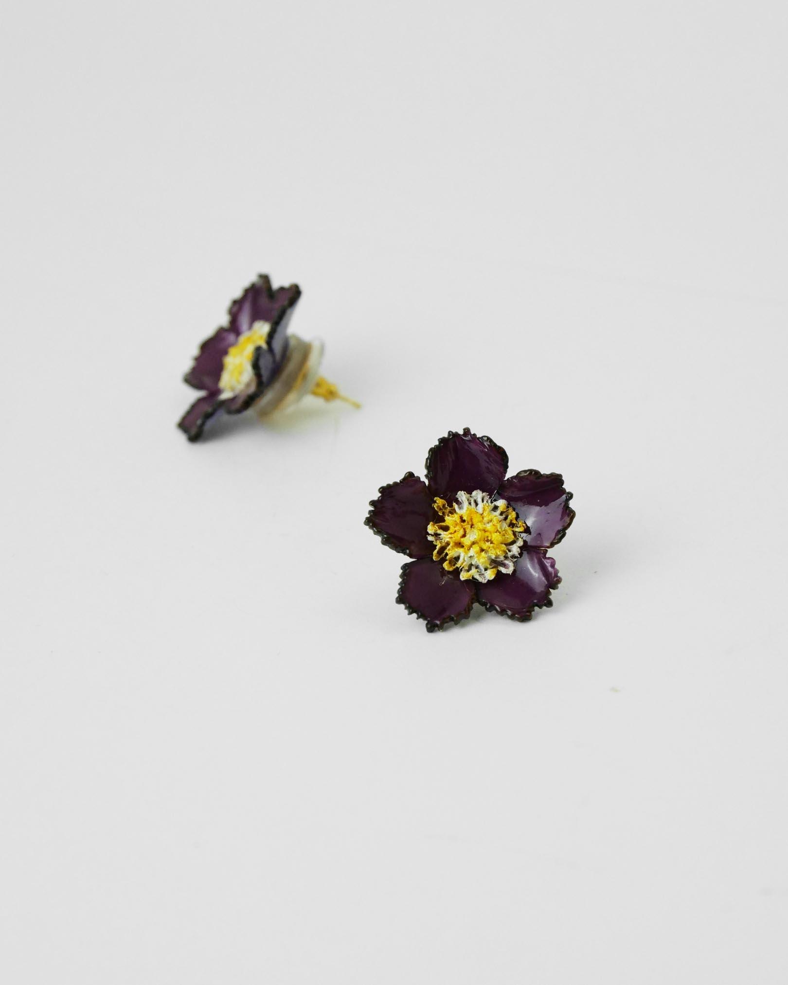 all-groups Petites boucles d'oreilles fleurs artisanales violettes