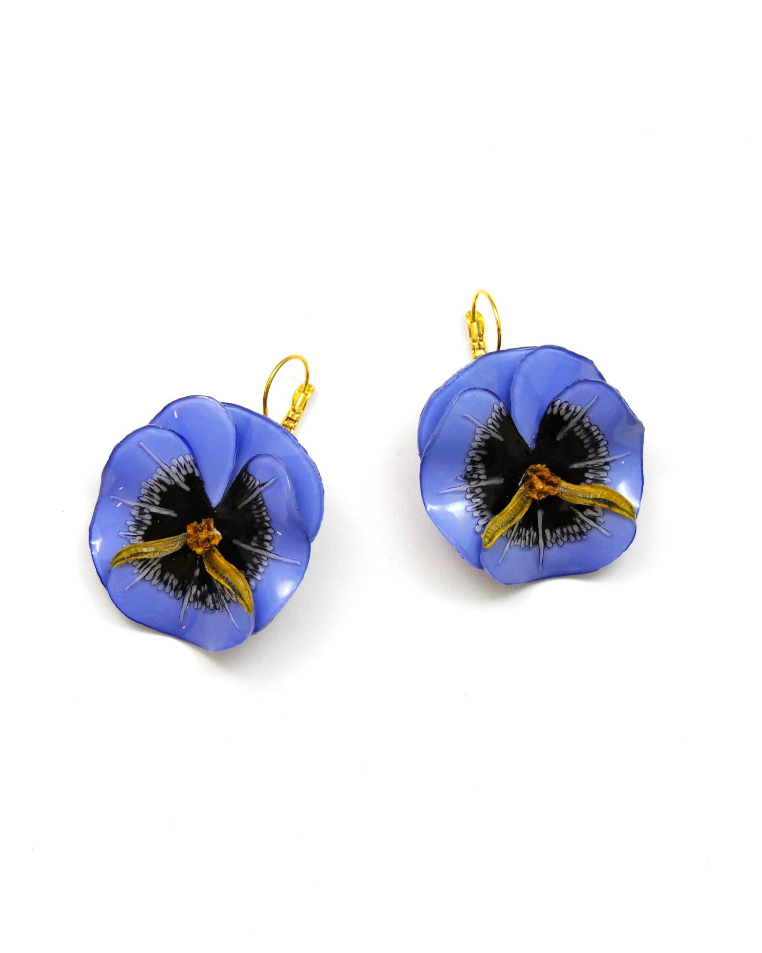 Boucles d'oreilles bleuet avec des attaches dormeuses