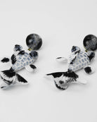 Boucles d'oreilles poisson koi vues de derrière all-groups