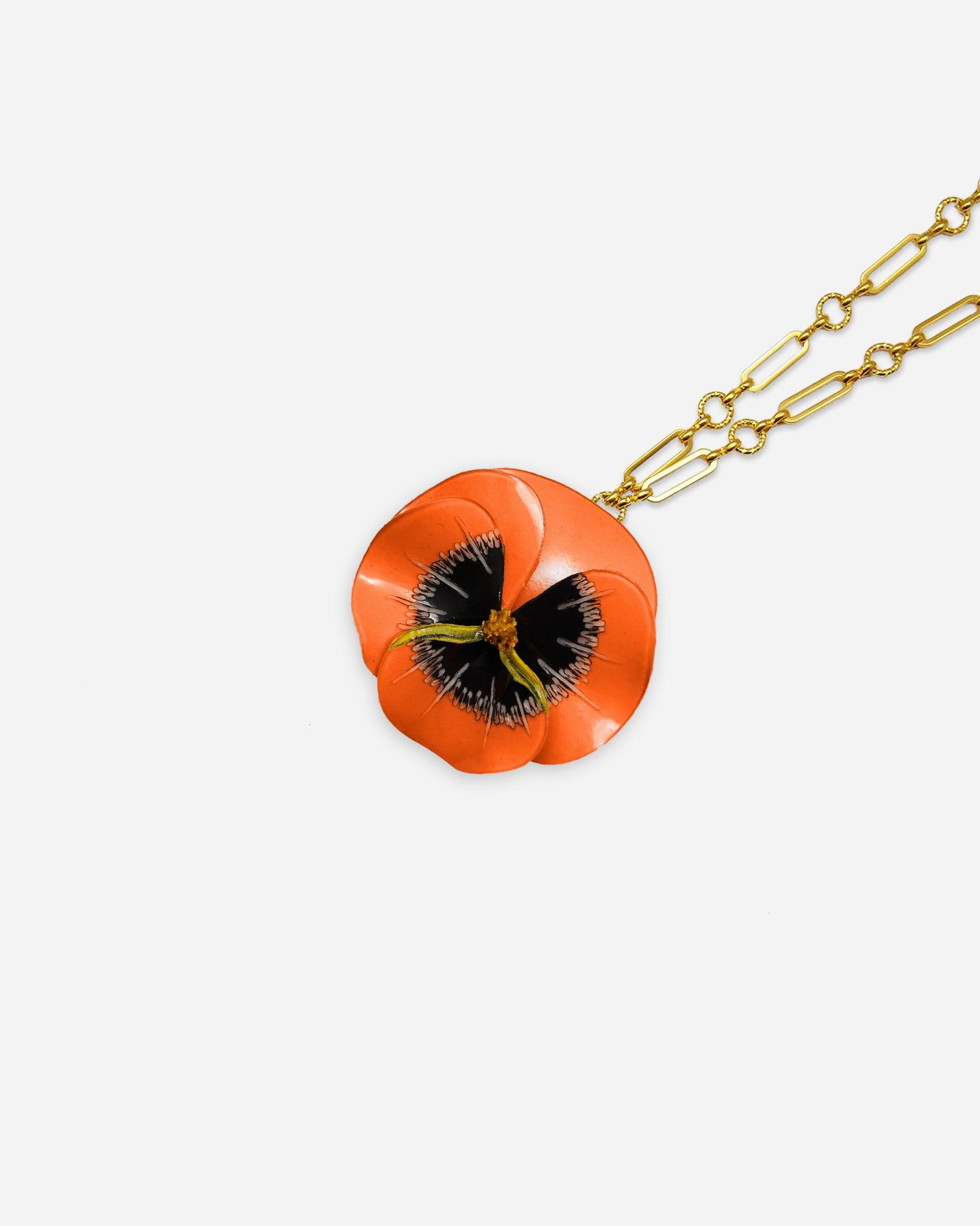 Pendentif charm orange avec chaine dorée