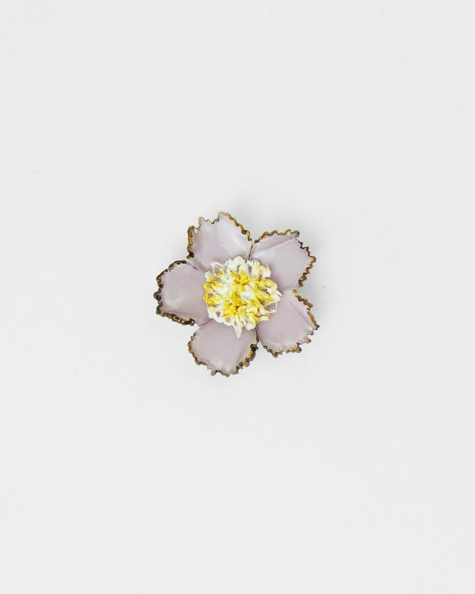 broche tuba rose pale avec 5 petales